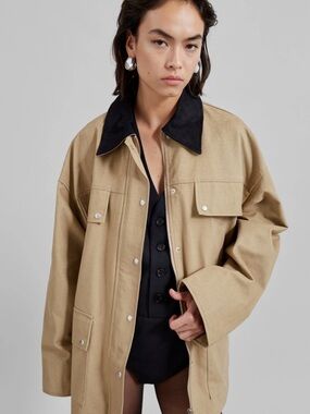 The Frankie Shop Stevan Contrast Collar Cargo Jacket